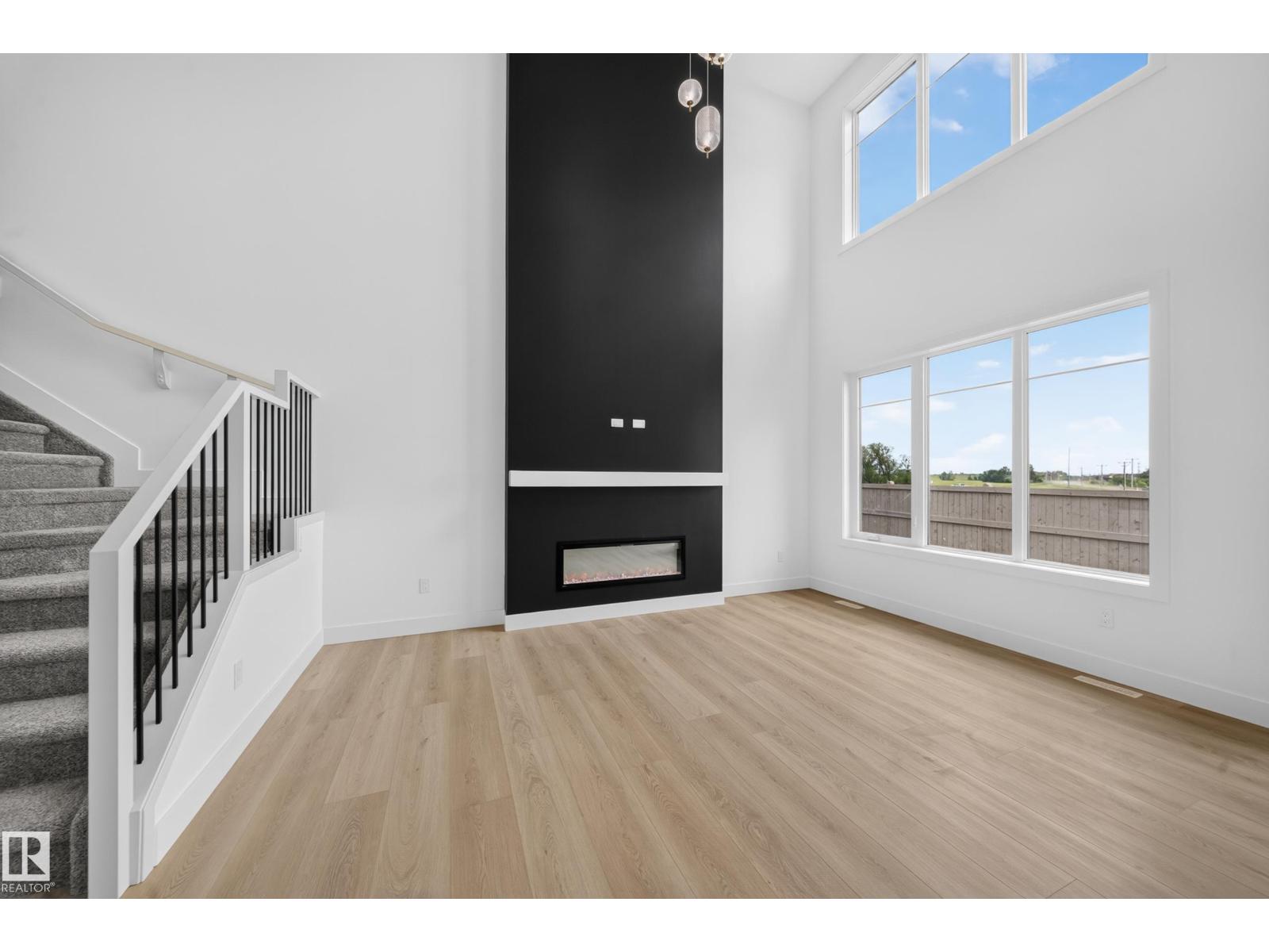 803 30 AV NW - 2