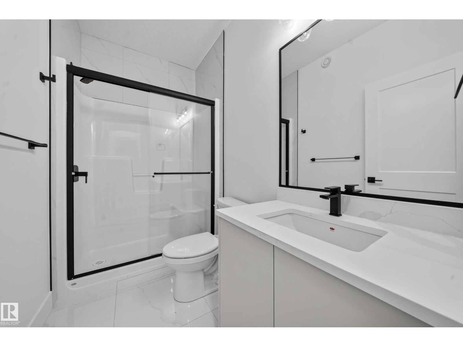 803 30 AV NW - 18