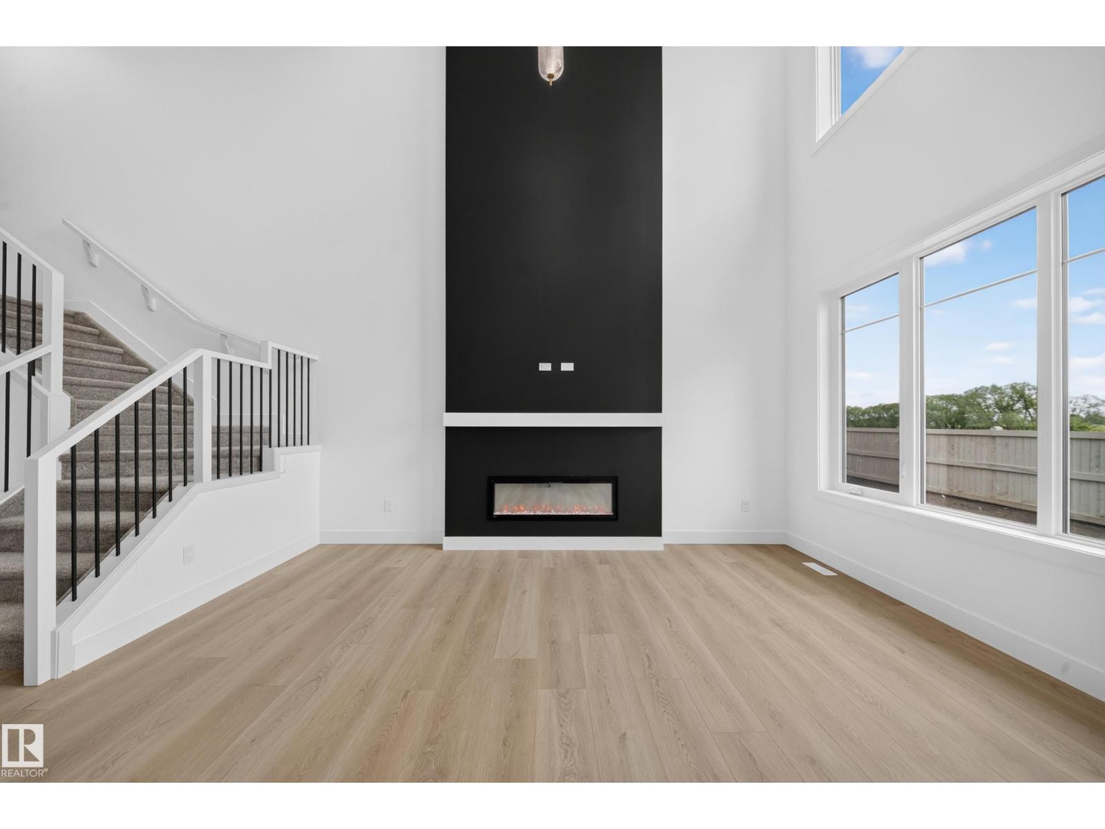 803 30 AV NW - 3