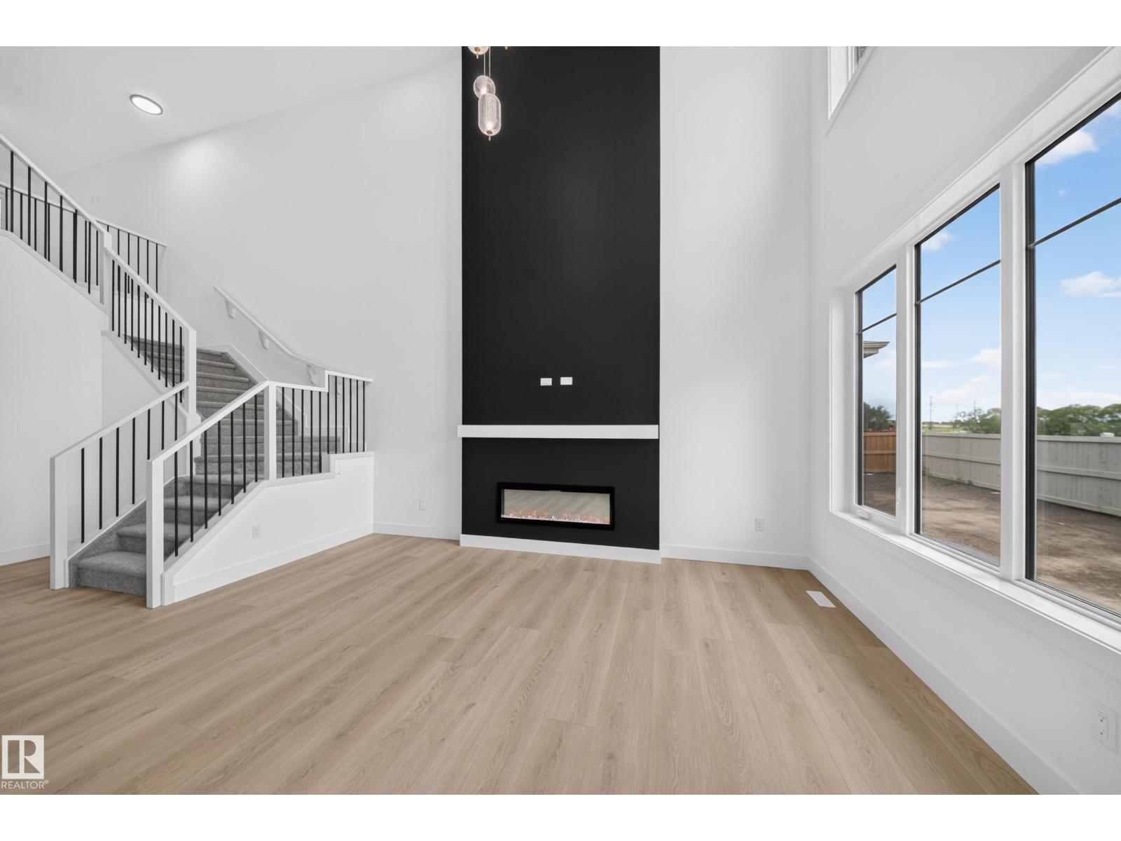 803 30 AV NW - 4