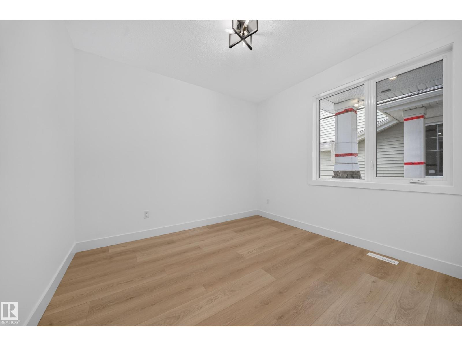 803 30 AV NW - 16
