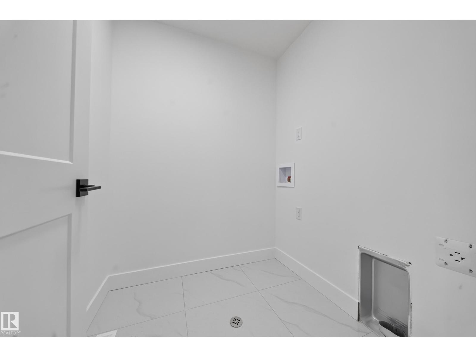 803 30 AV NW - 30