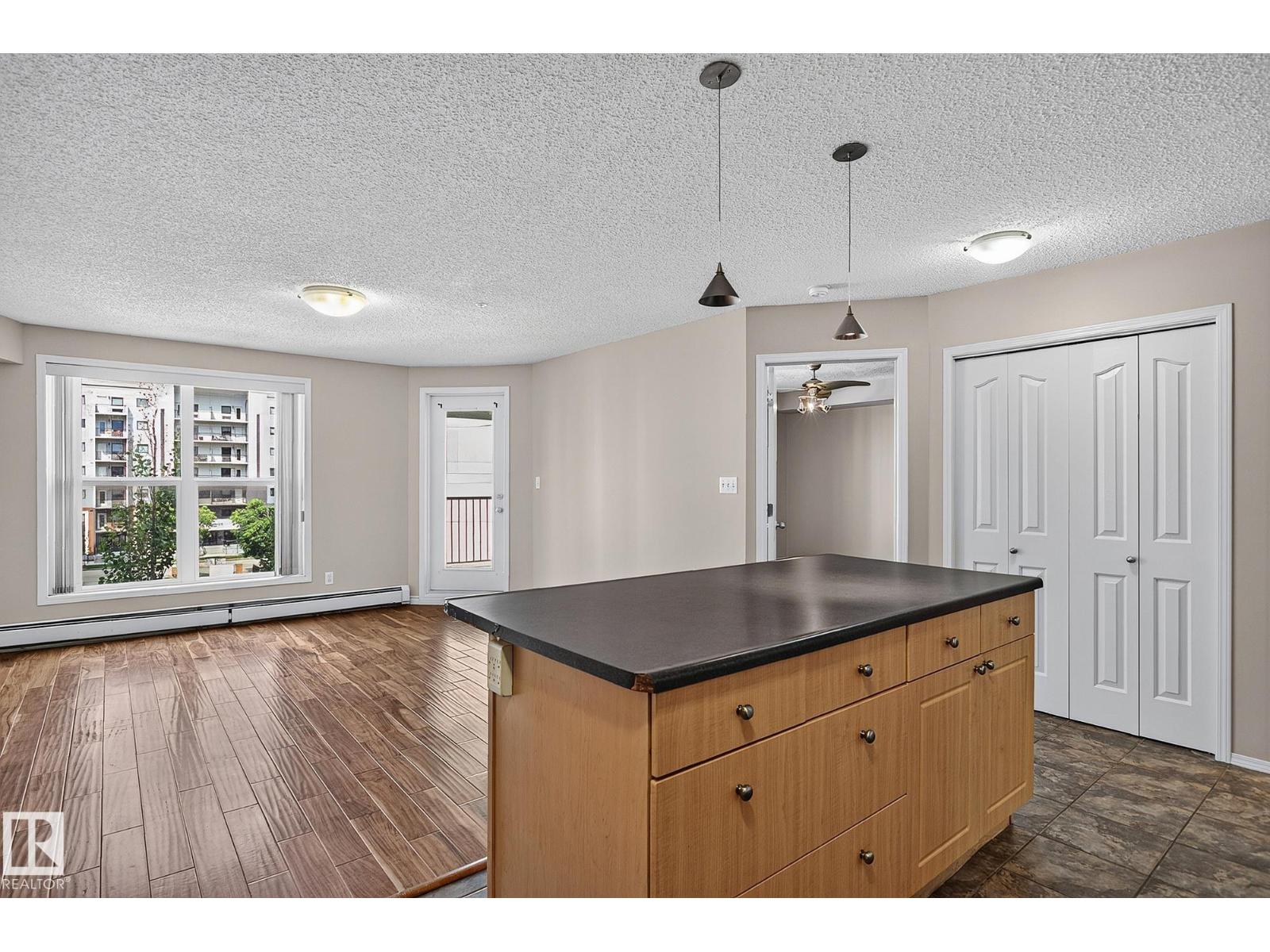 #417 10311 111 ST NW - 14