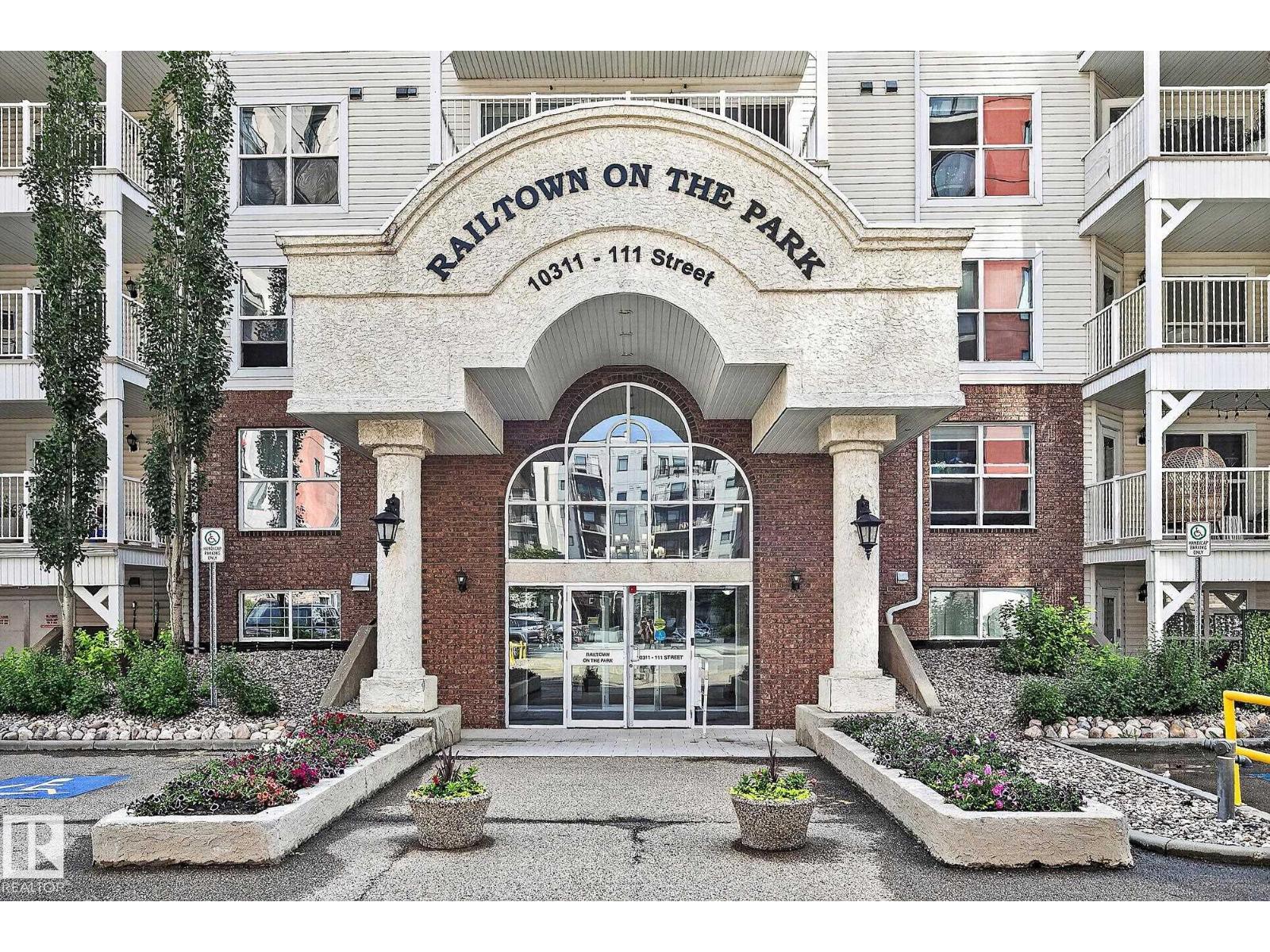#417 10311 111 ST NW - 2