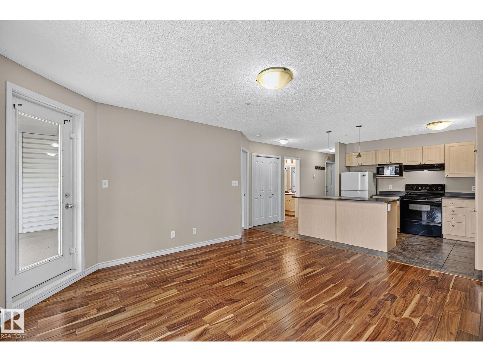 #417 10311 111 ST NW - 21