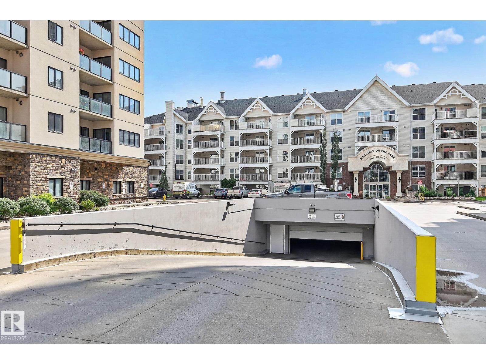 #417 10311 111 ST NW - 38