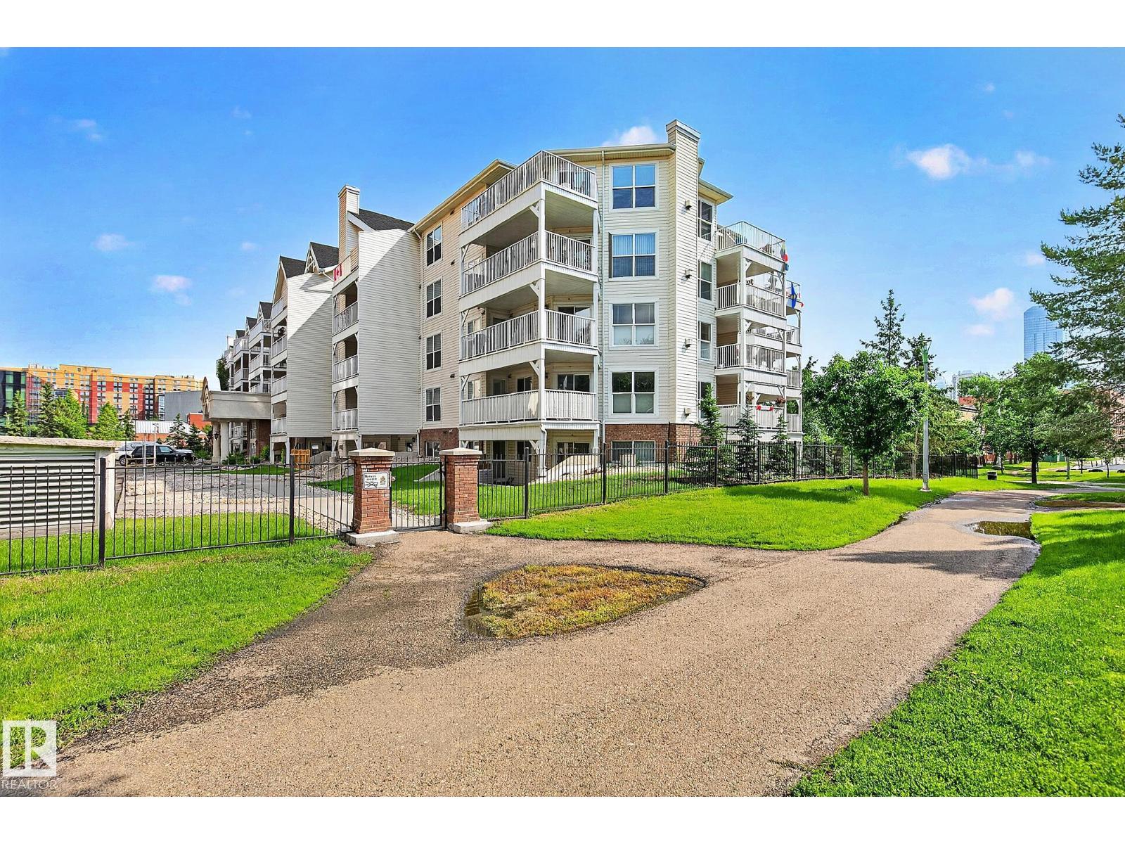 #417 10311 111 ST NW - 40