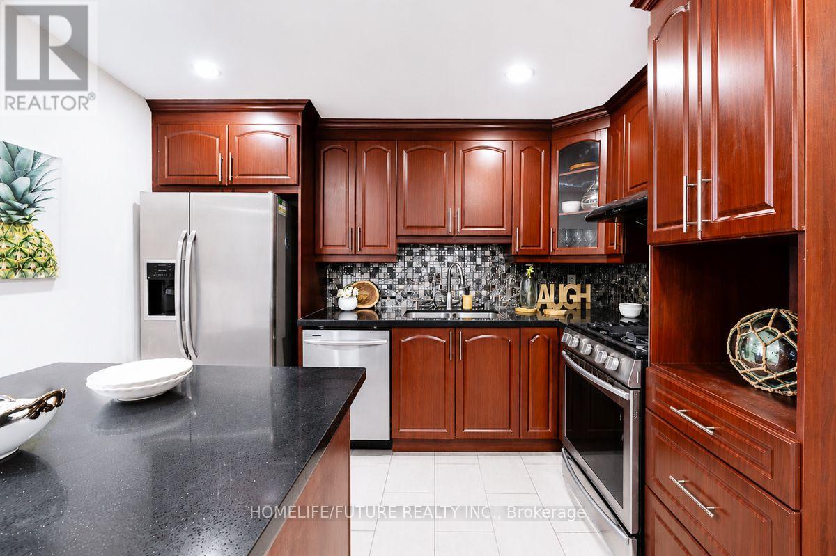 42 MARSDALE CRESCENT - 11