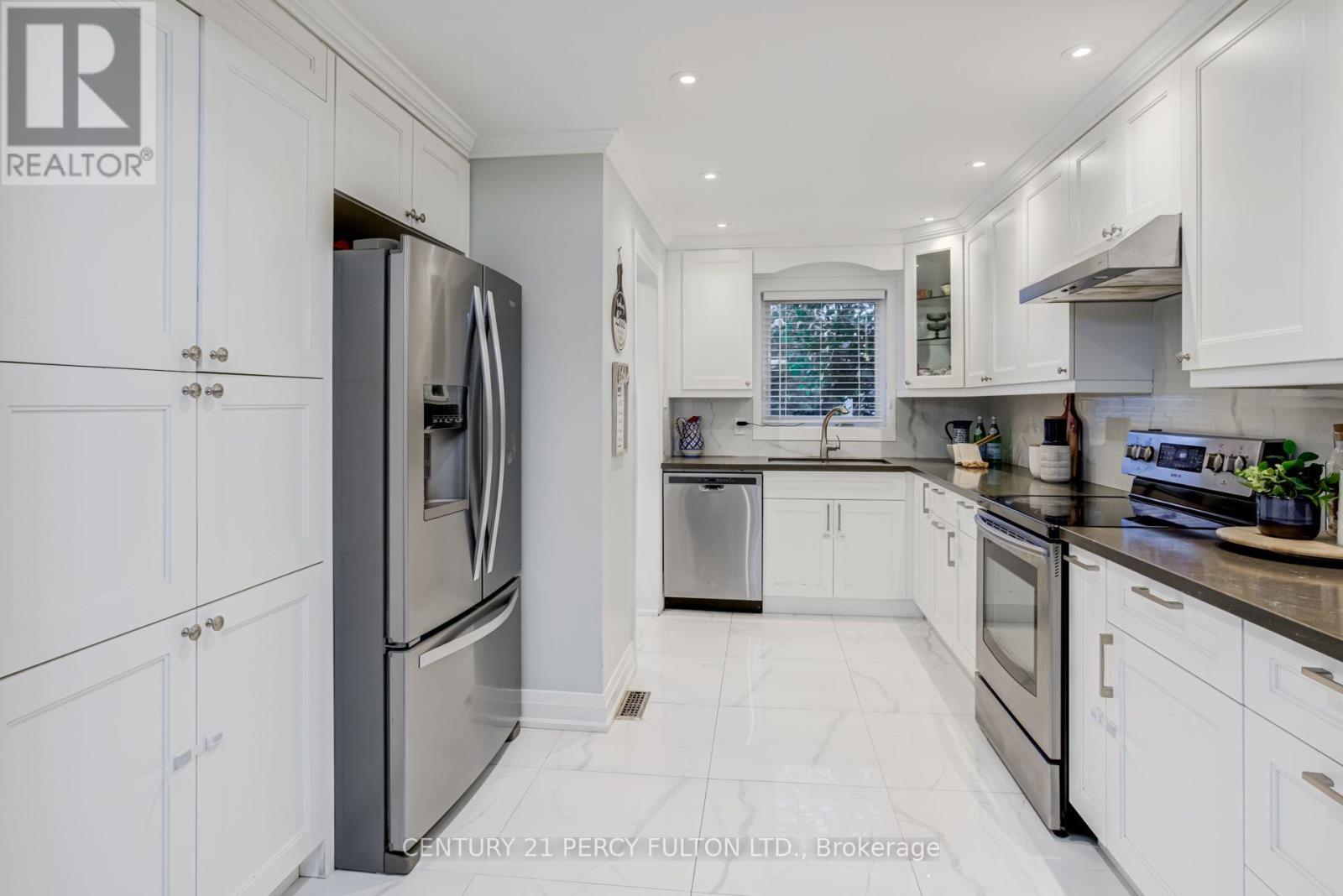 510 ALDER COURT - 17