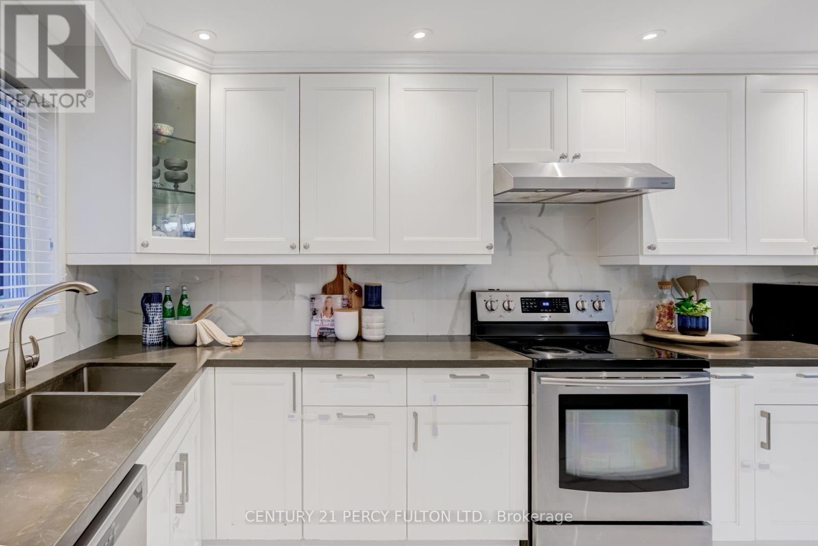 510 ALDER COURT - 20