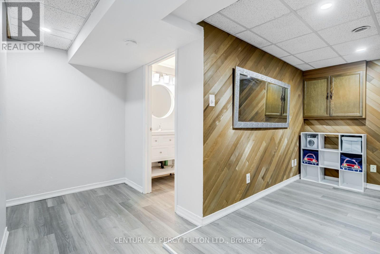 510 ALDER COURT - 37