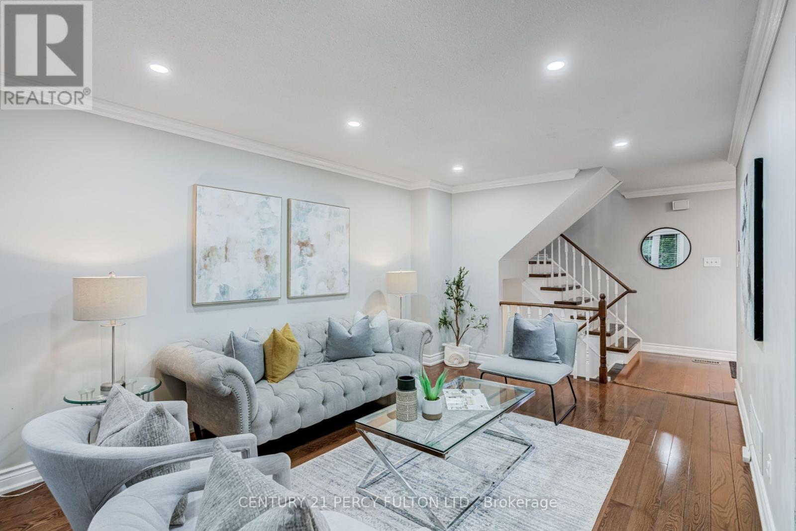 510 ALDER COURT - 8