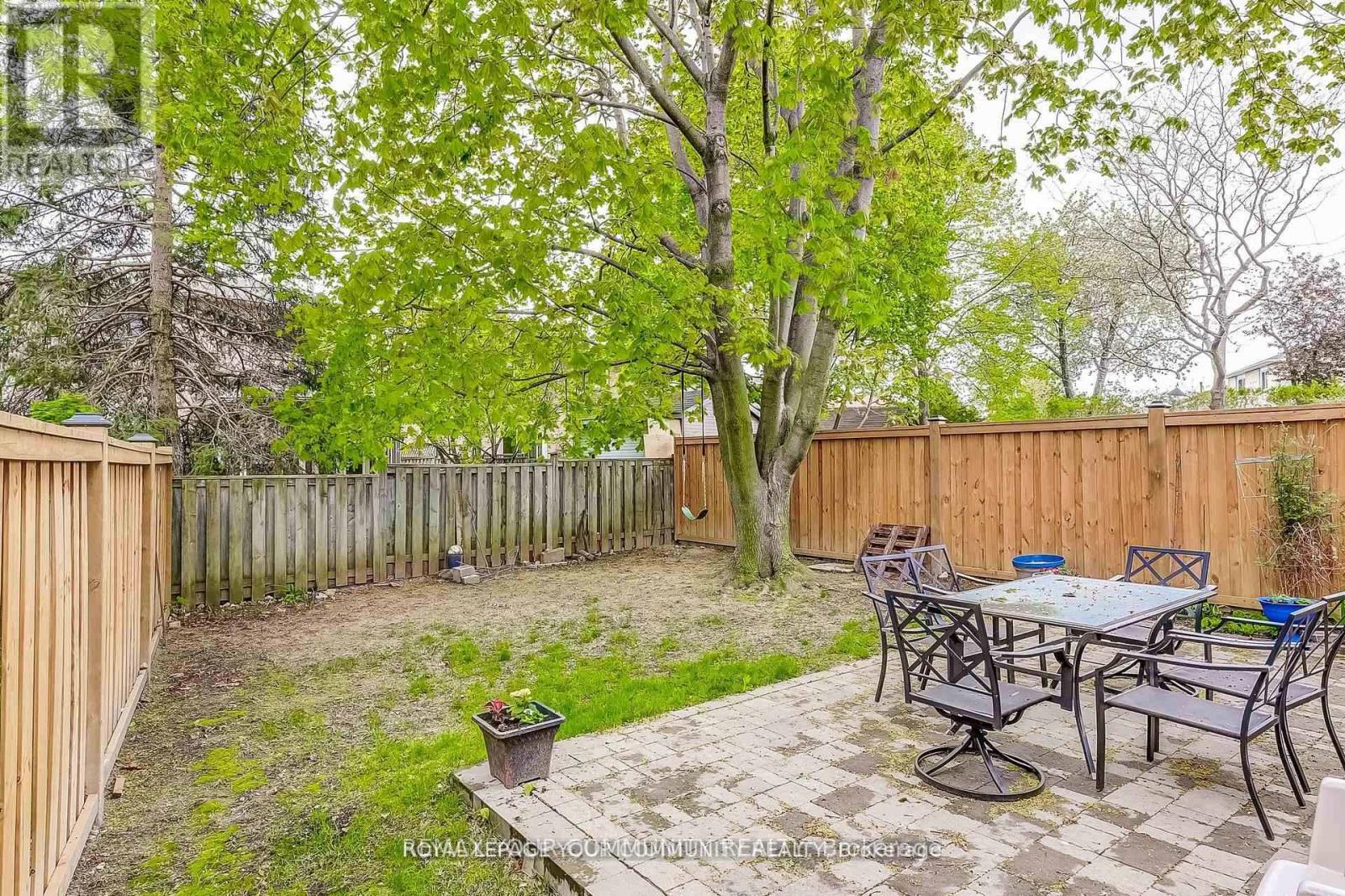 660 FOXWOOD TRAIL - 44