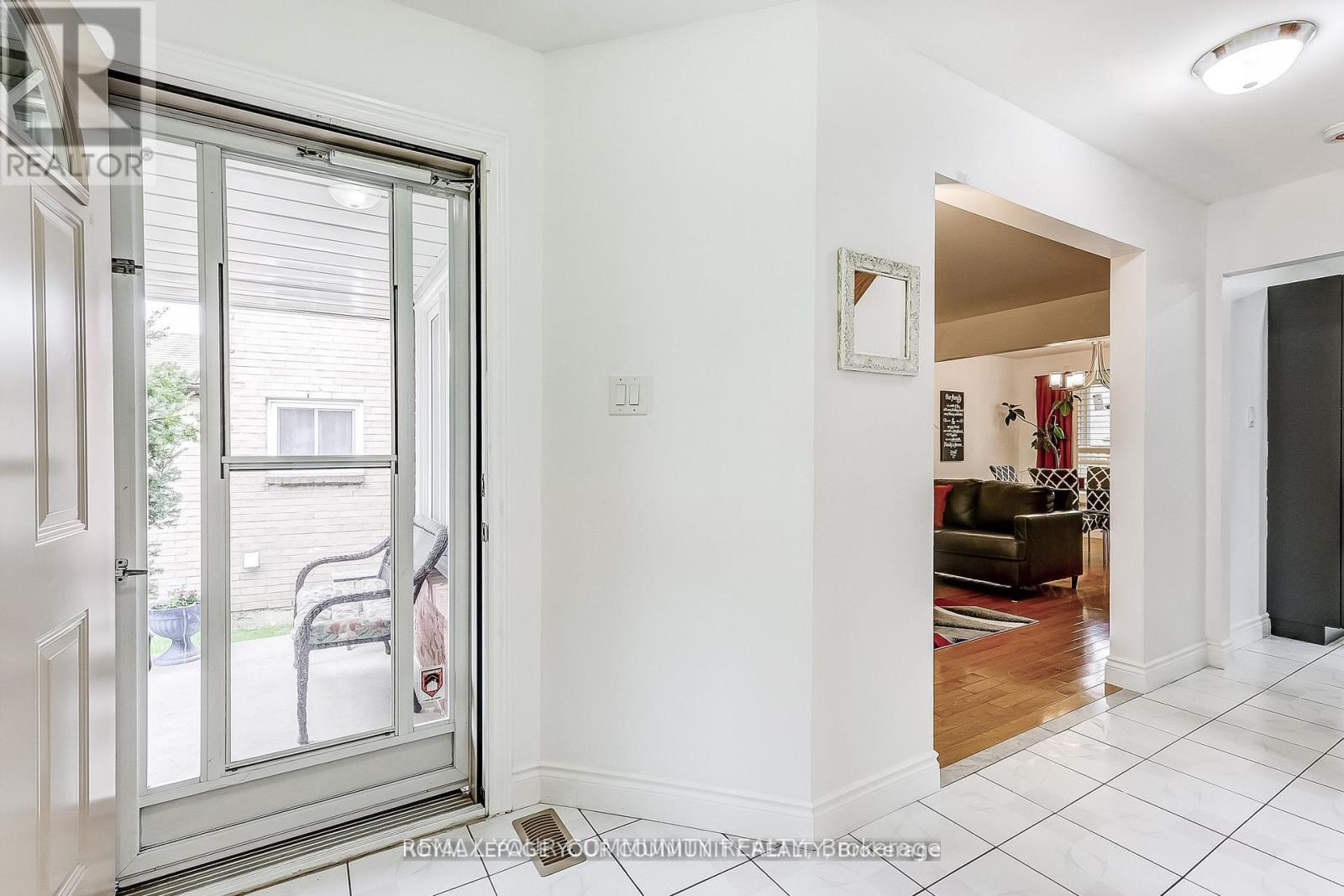 660 FOXWOOD TRAIL - 5