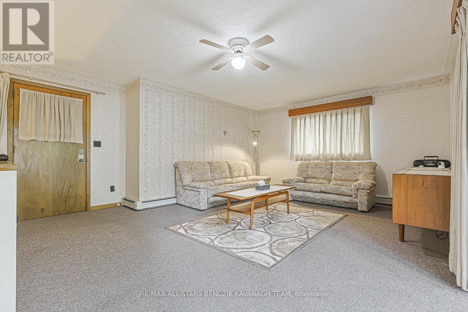 65 GLADYS ROAD - 13