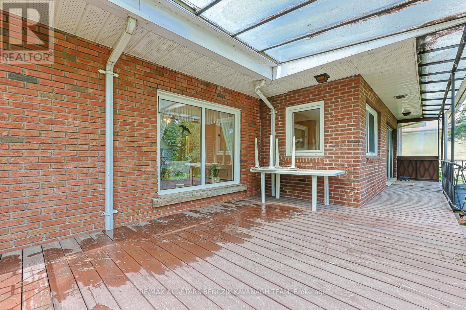 65 GLADYS ROAD - 20