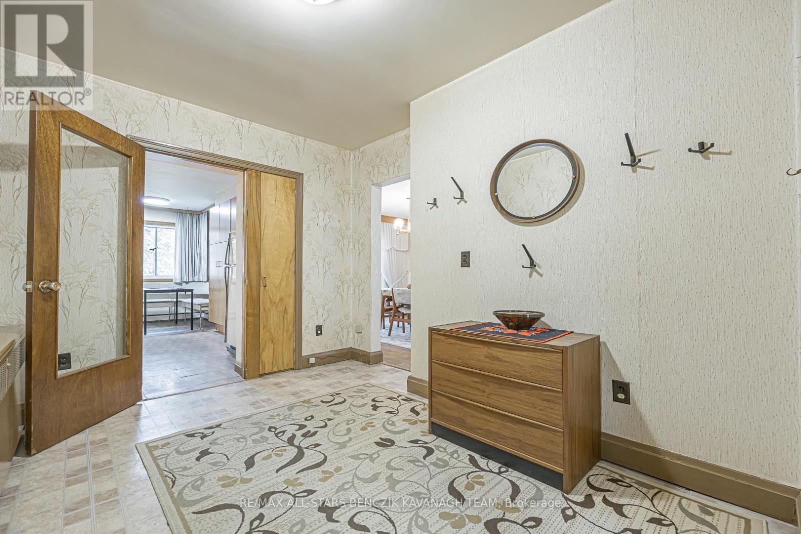 65 GLADYS ROAD - 5