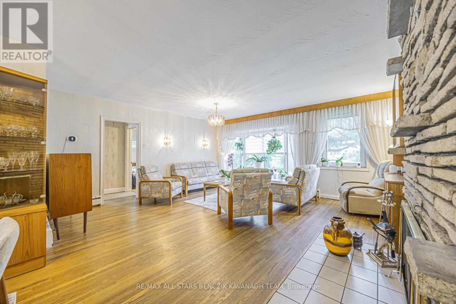 65 GLADYS ROAD - 7