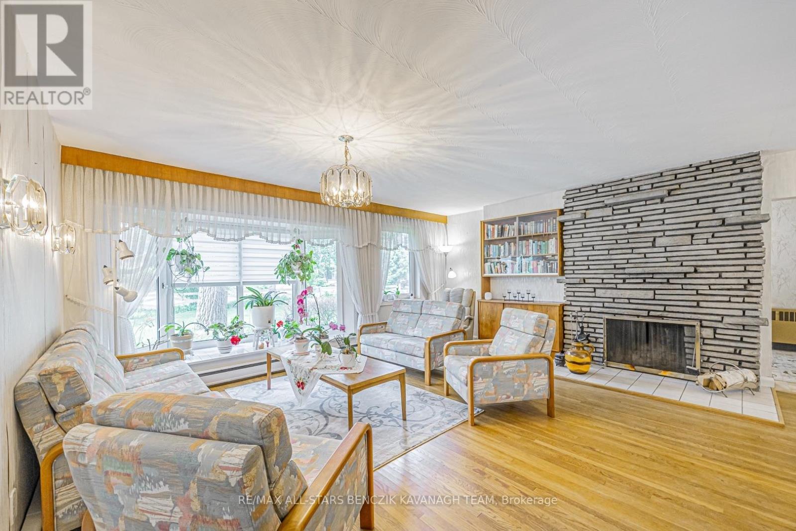 65 GLADYS ROAD - 8