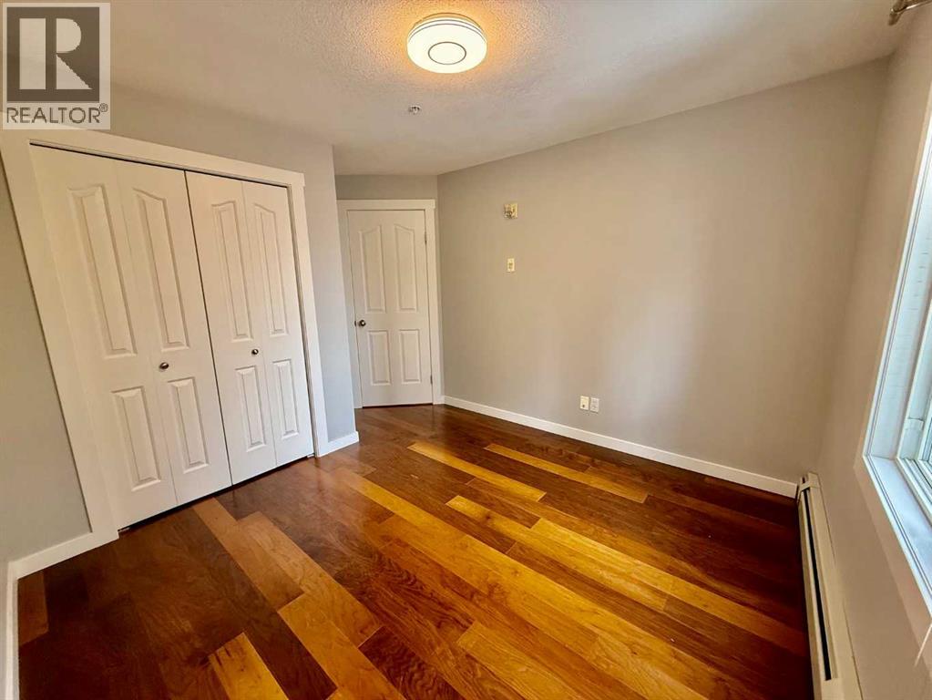 #1212 2518 Fish Creek Boulevard SW - 35