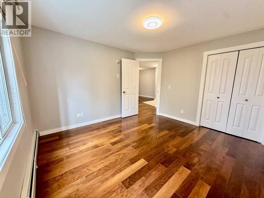 #1212 2518 Fish Creek Boulevard SW - 32