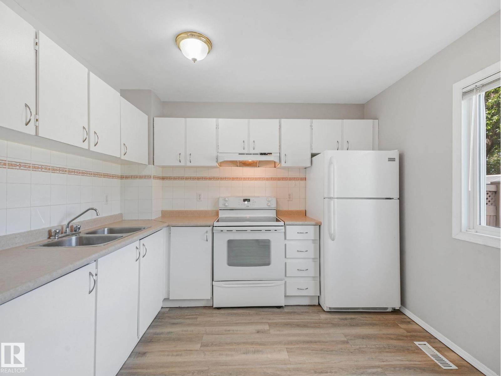 #55 13833 30 ST NW - 12