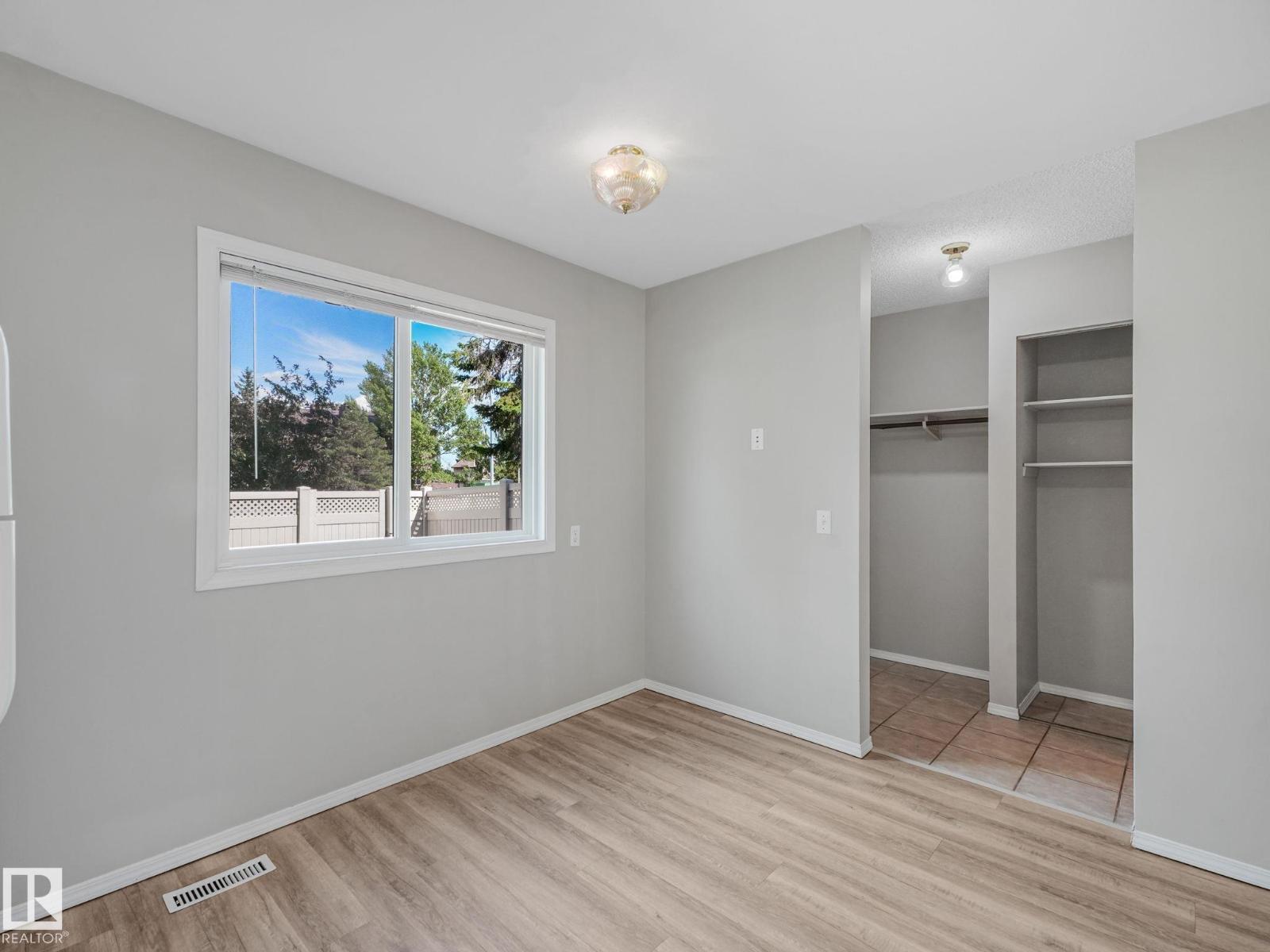 #55 13833 30 ST NW - 15