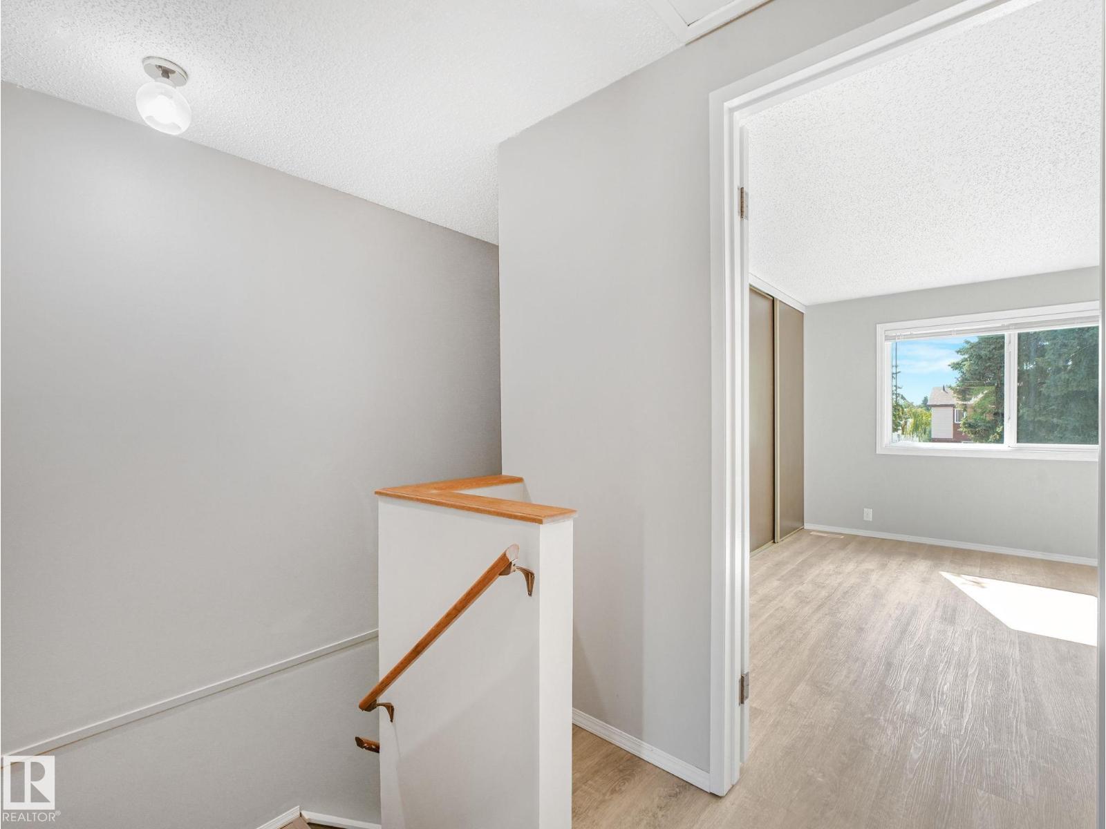 #55 13833 30 ST NW - 18
