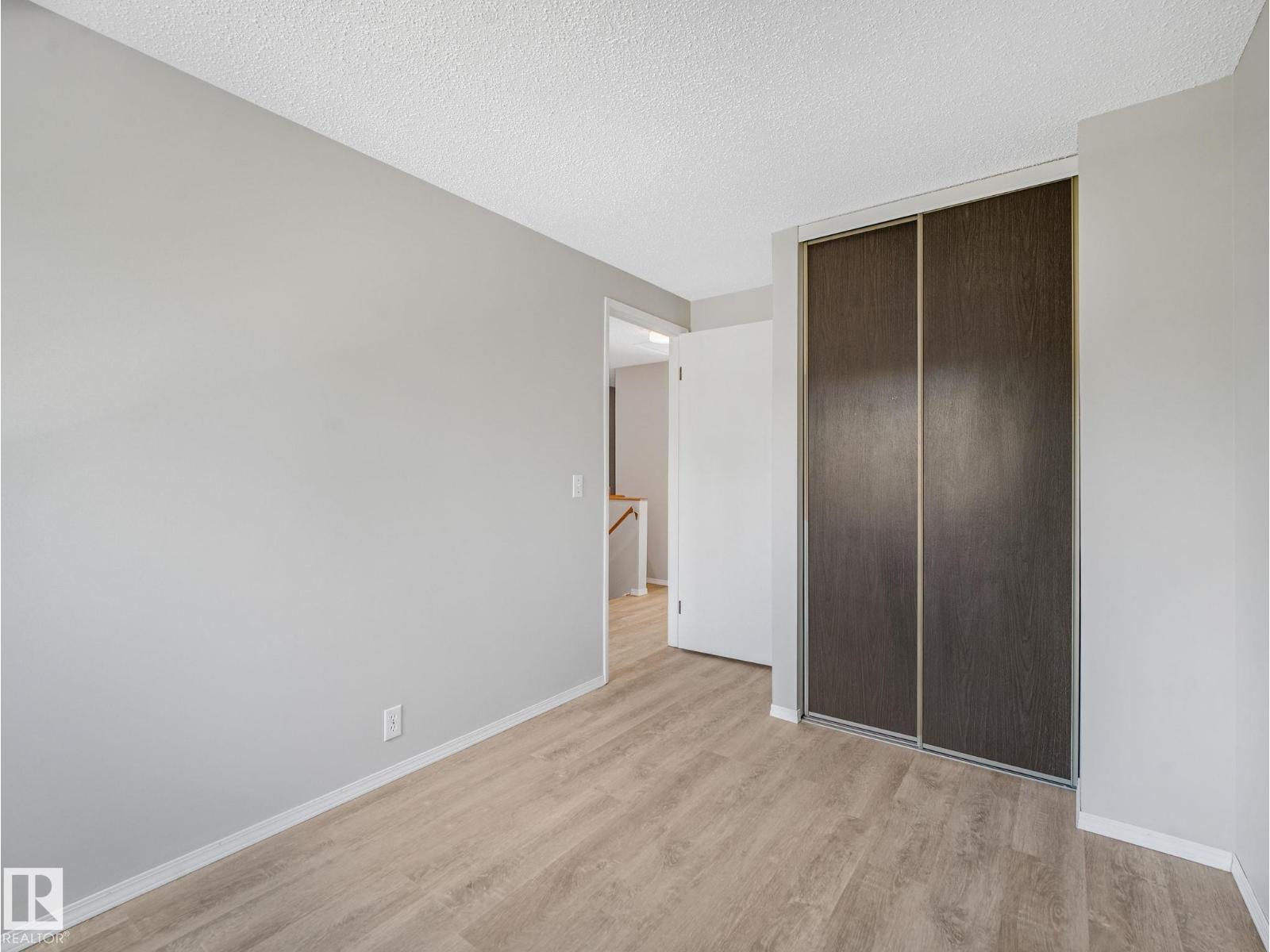 #55 13833 30 ST NW - 25