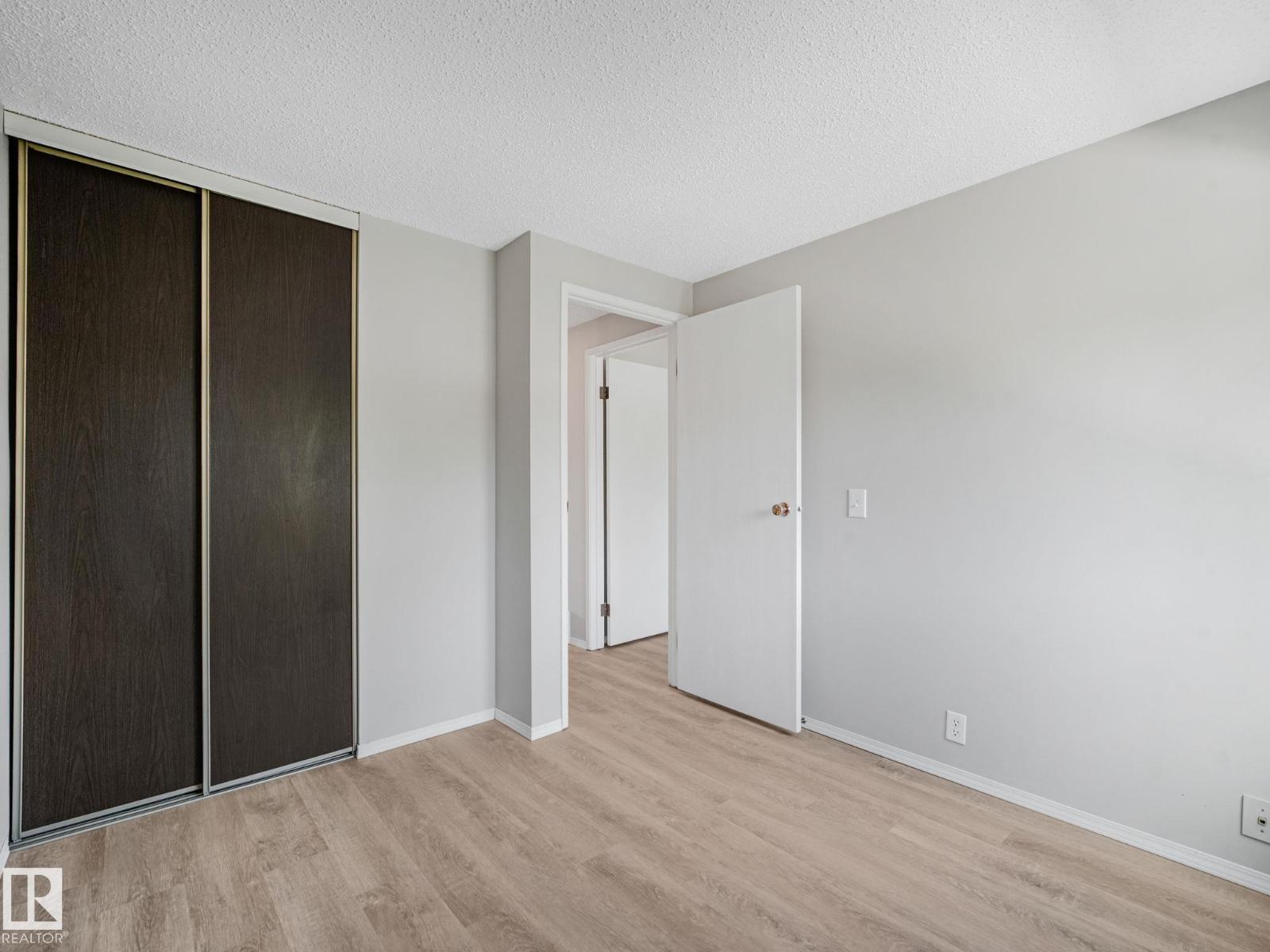 #55 13833 30 ST NW - 27