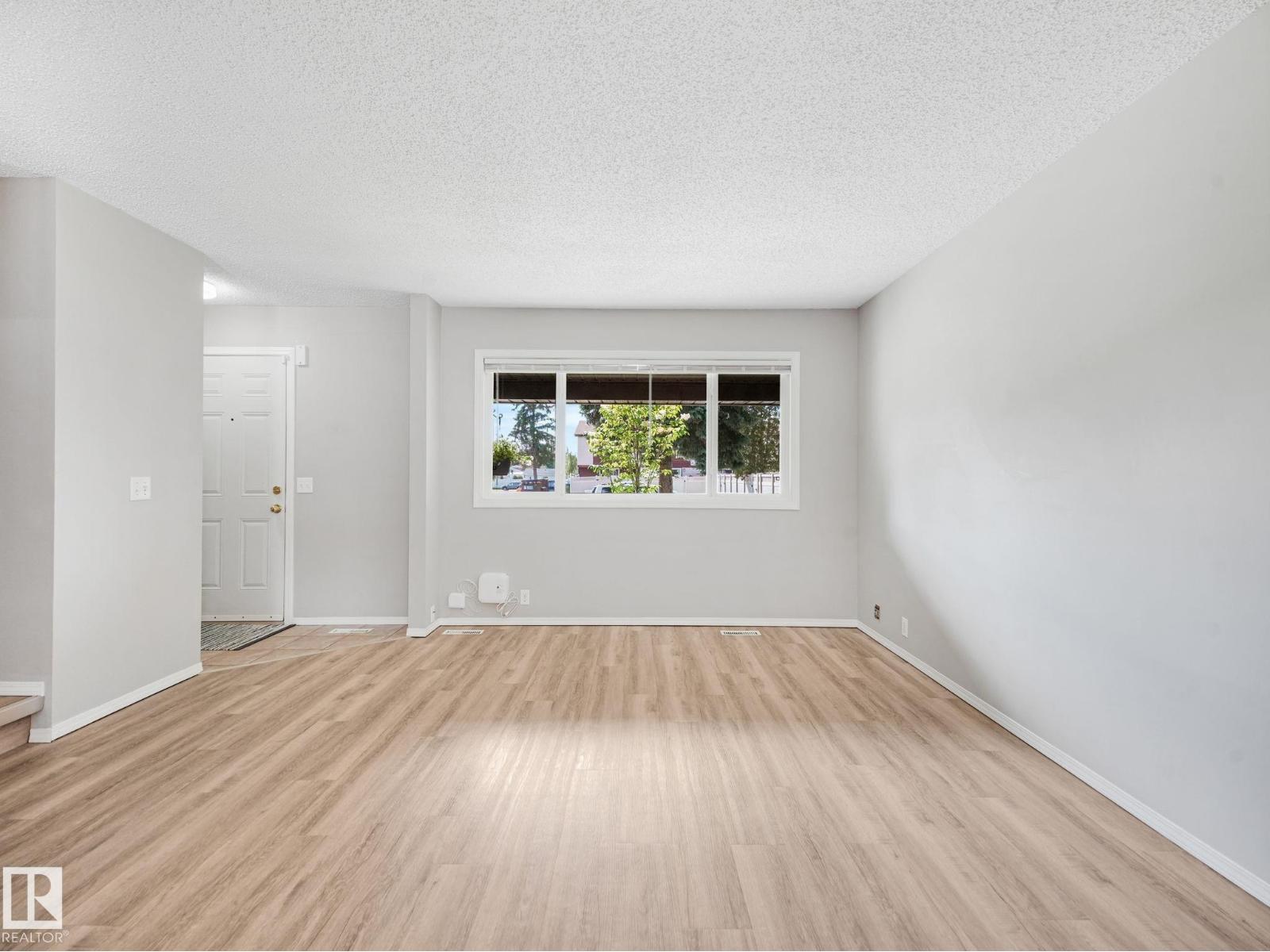 #55 13833 30 ST NW - 5