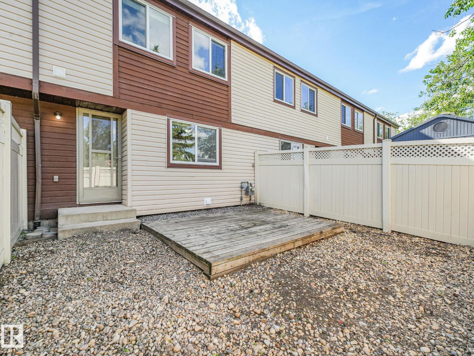 #55 13833 30 ST NW - 34