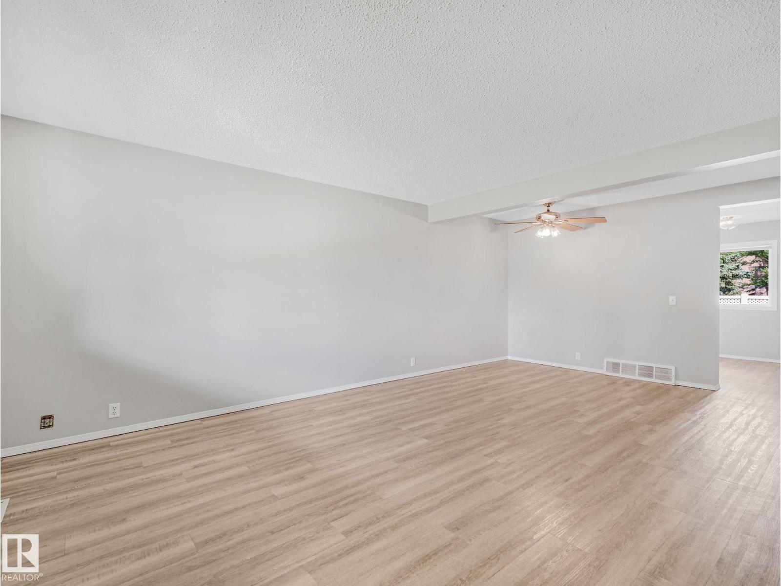 #55 13833 30 ST NW - 3