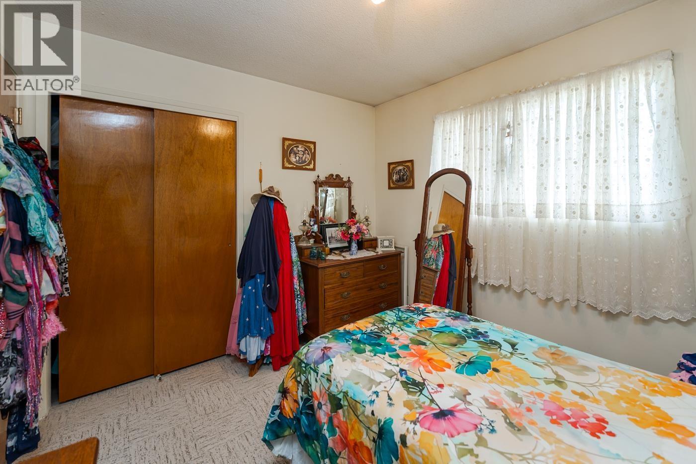 Photo 18 of 32 — 598 LANDSDOWNE ROAD · Prince George, BC