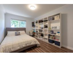 14343 17 Avenue, Surrey, BC V4A6L3 Photo 25