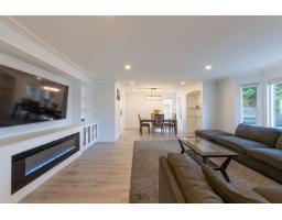 14343 17 Avenue, Surrey, BC V4A6L3 Photo 9