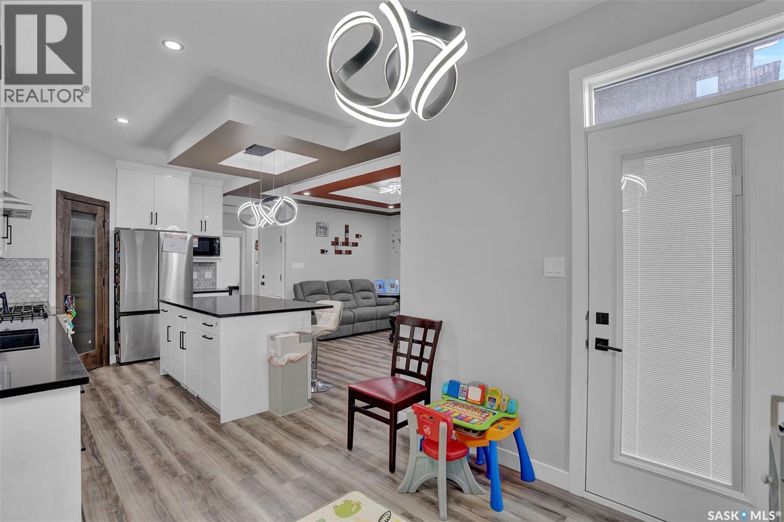 3204 Crosbie CRESCENT - 18