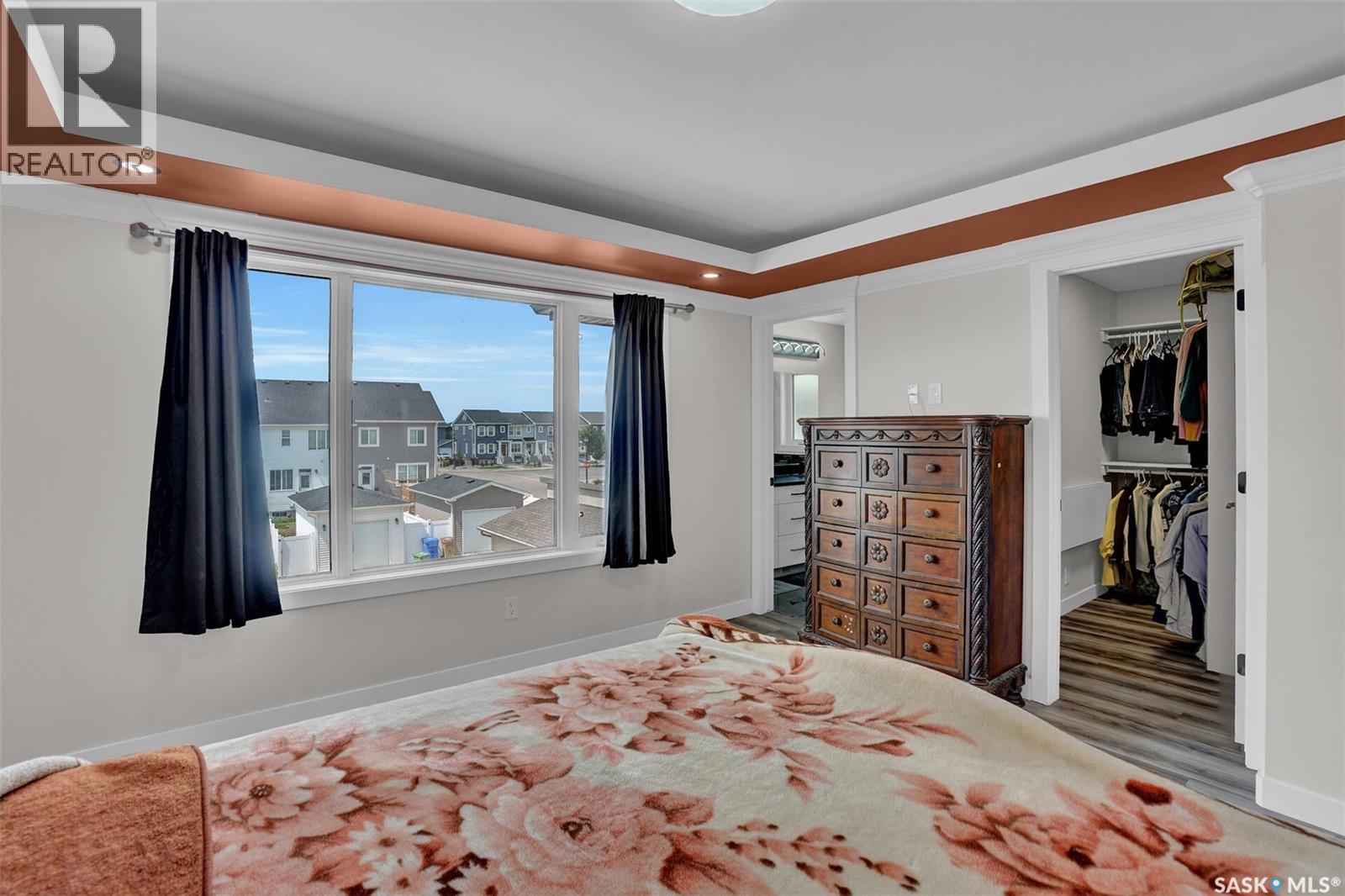 3204 Crosbie CRESCENT - 26