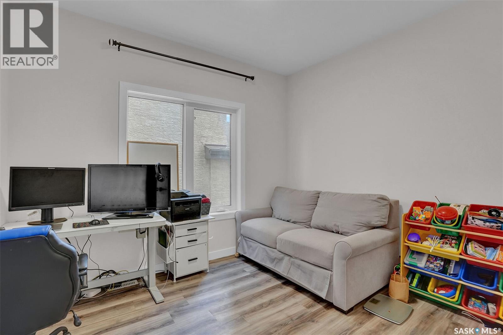 3204 Crosbie CRESCENT - 19