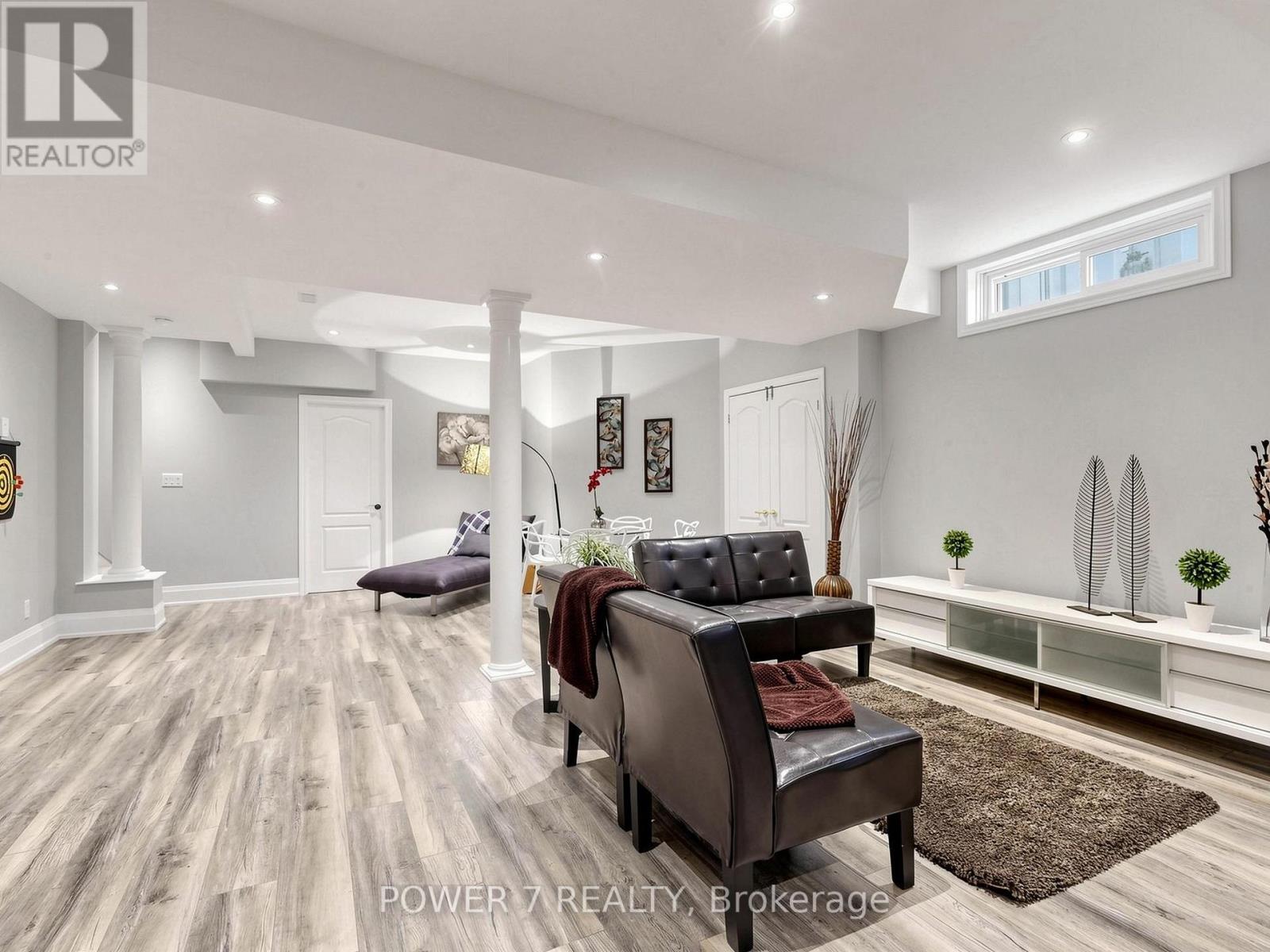 315 NORTH LAKE ROAD - 33