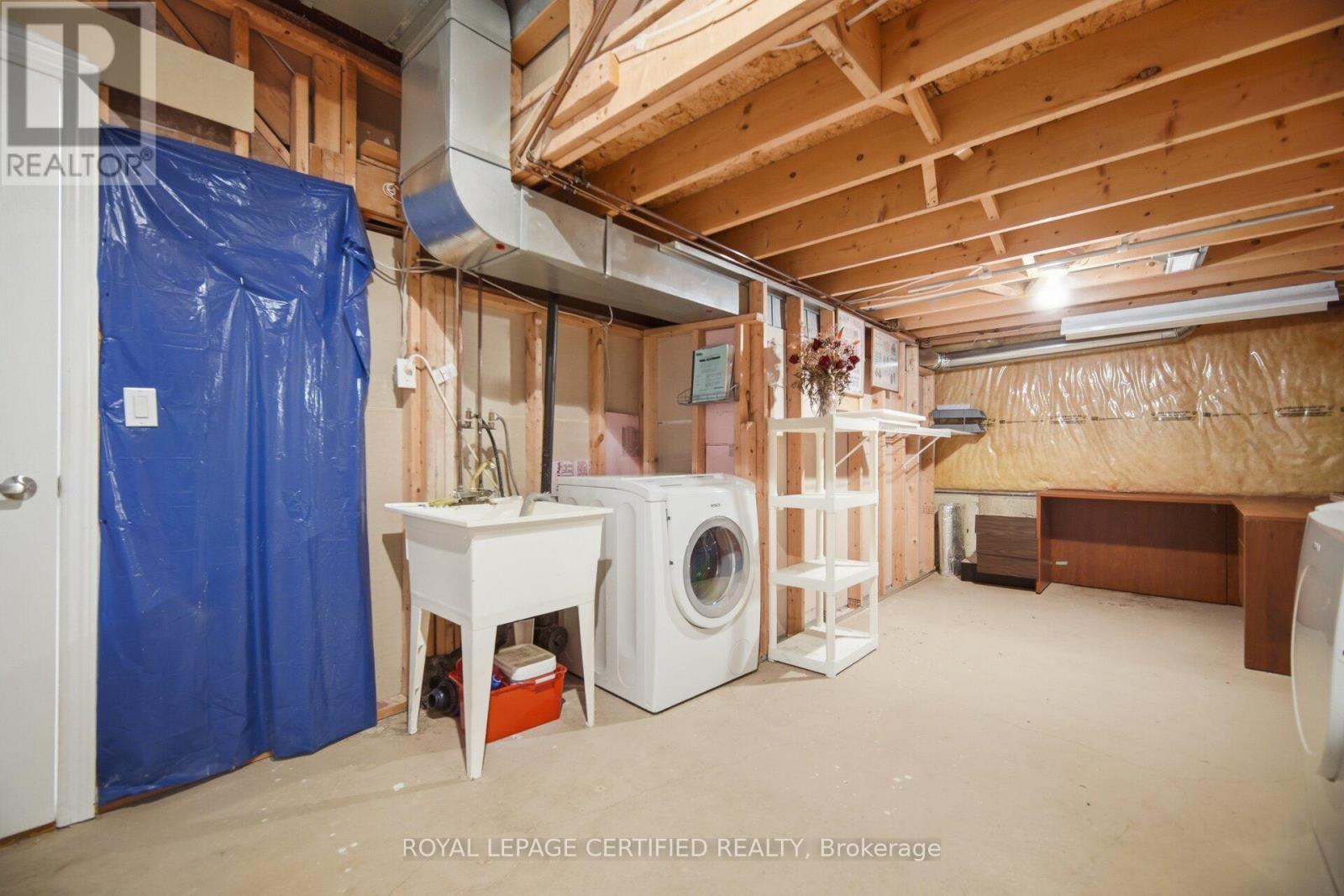 3555 EGLINTON AVENUE W - 31