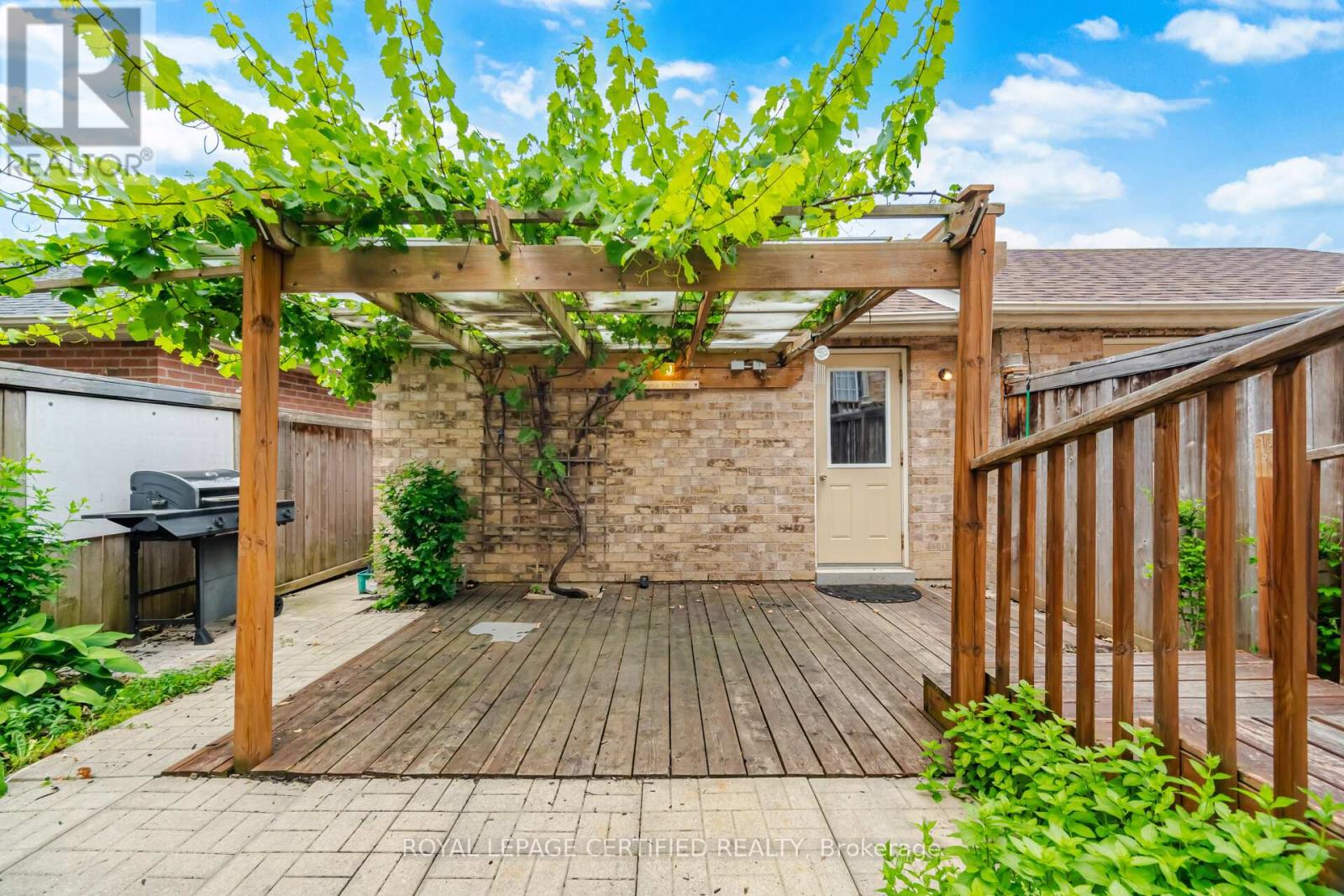 3555 EGLINTON AVENUE W - 34