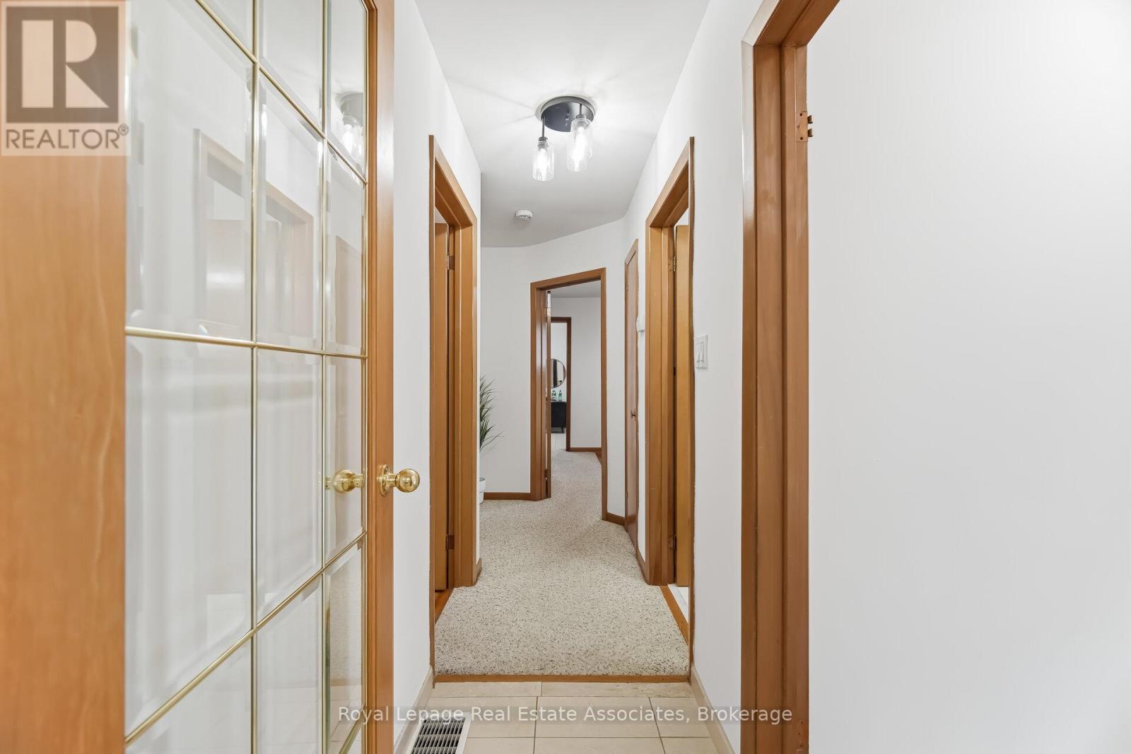 5 ROSEWOOD AVENUE - 12