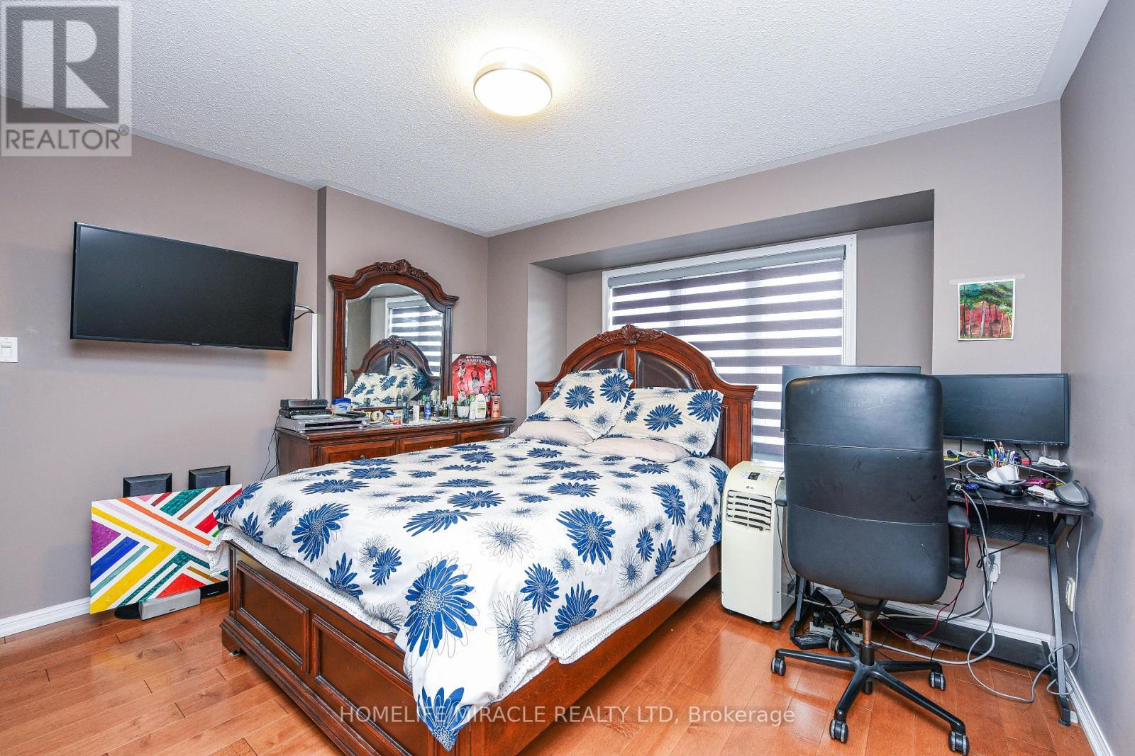 6 MENDOZA DRIVE - 33