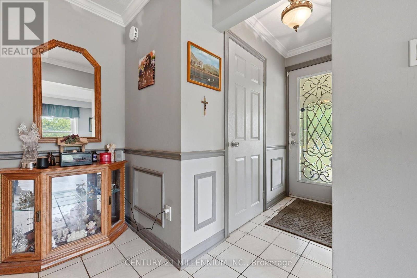 683 BALMORAL DRIVE - Image 10