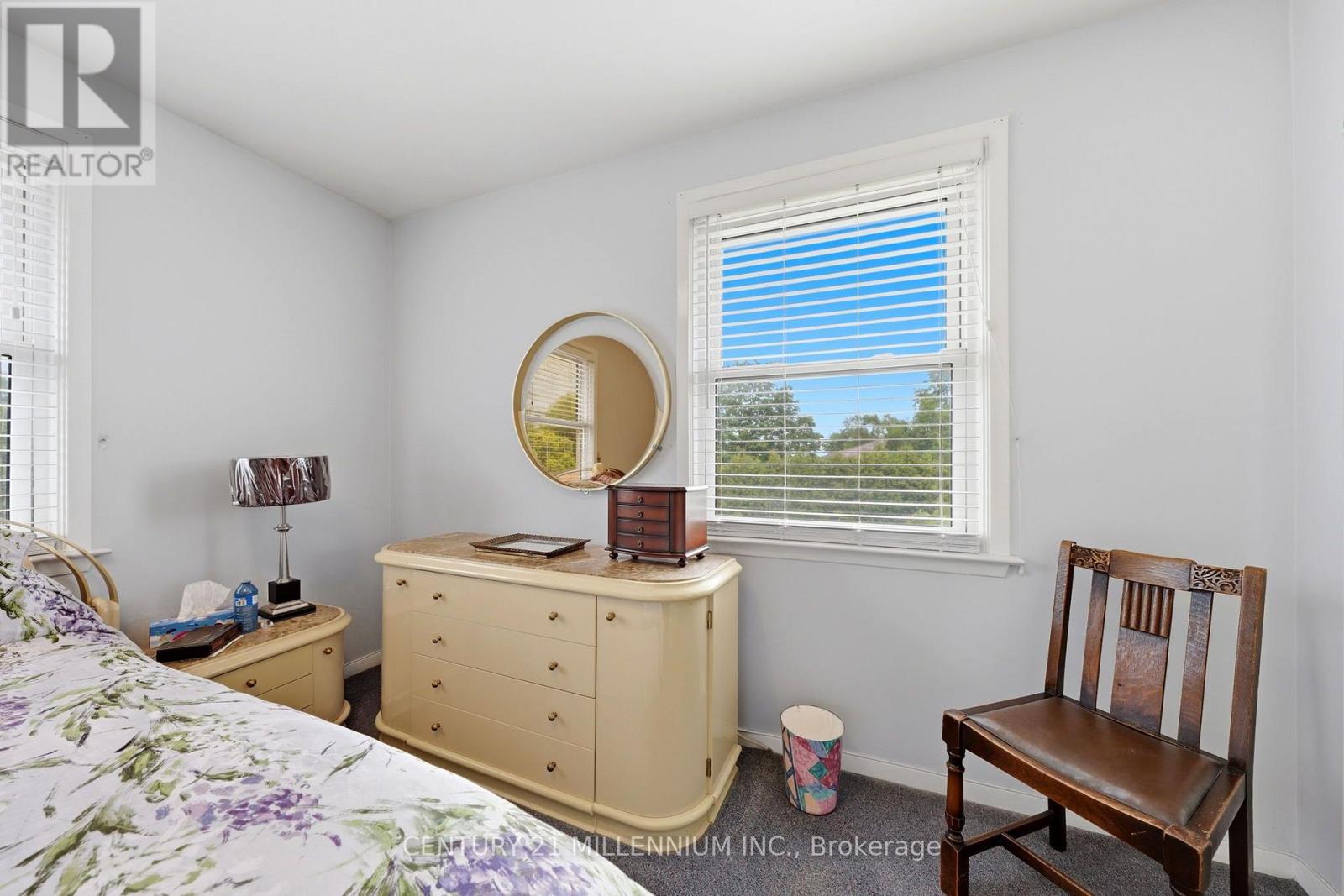 683 BALMORAL DRIVE - Image 25