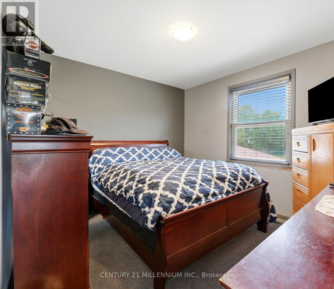 683 BALMORAL DRIVE - Image 27