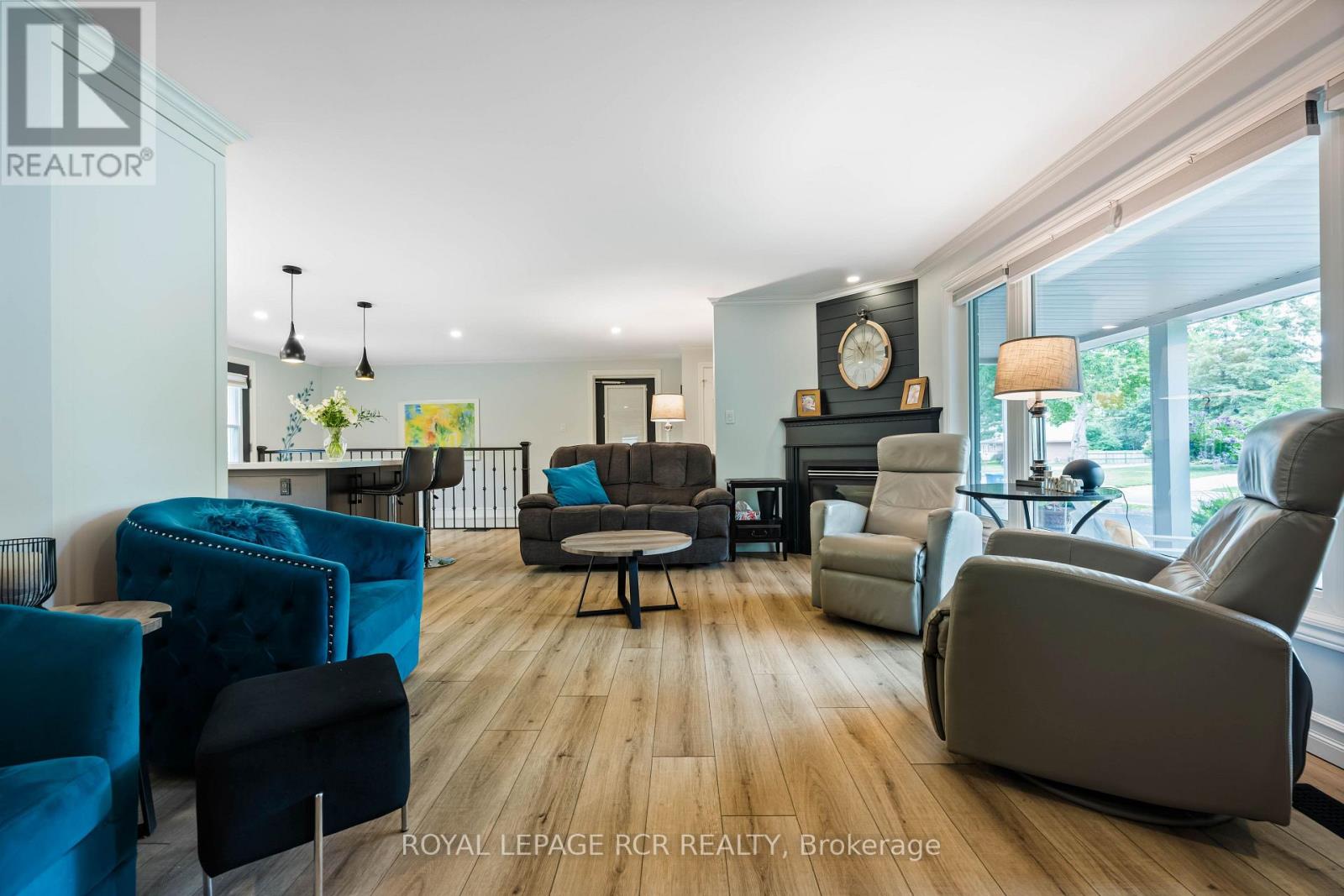 225 ZINA STREET - 11