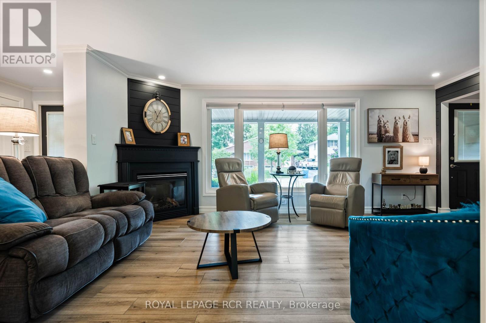 225 ZINA STREET - 13