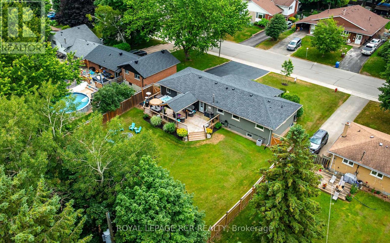 225 ZINA STREET - 28